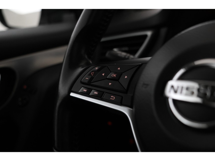 
Nissan QASHQAI 1.2 N-Vision vol									