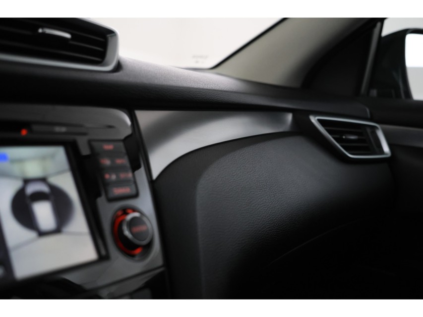 
Nissan QASHQAI 1.2 N-Vision vol									