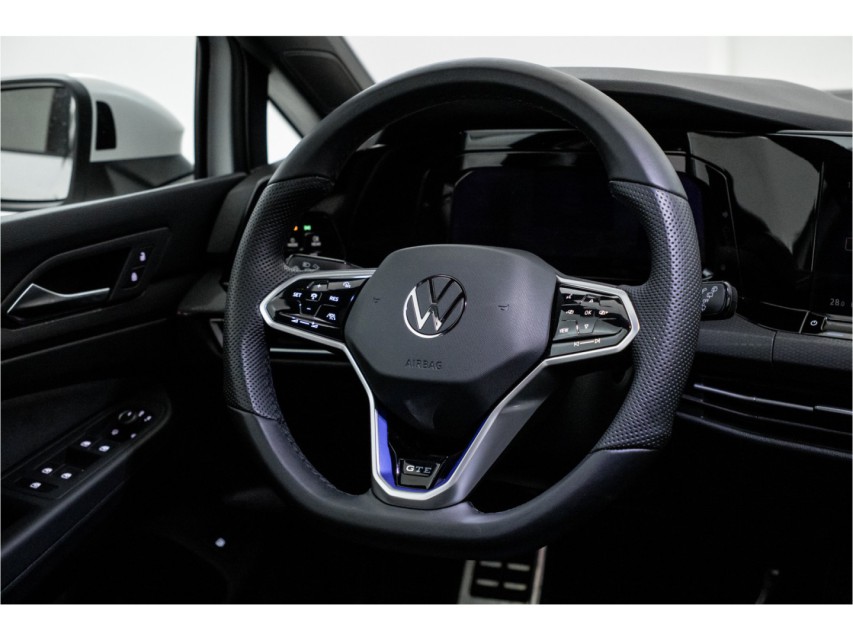 
								Volkswagen Golf 1.4 eHybrid GTE vol									