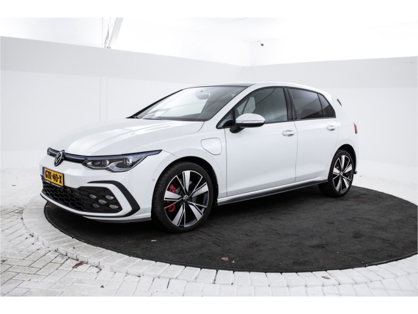 
								Volkswagen Golf 1.4 eHybrid GTE vol									