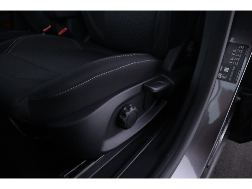 
Ford Puma 1.0 EcoBoost Hybrid Titanium vol									