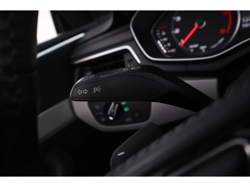 
Audi A5 Cabriolet 40 TFSI Pro Line – vol									