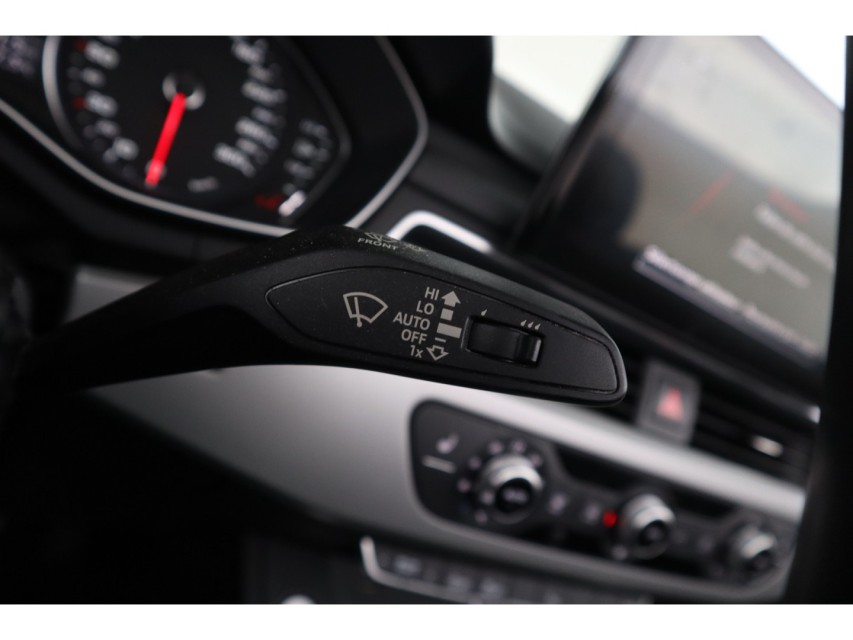 
Audi A5 Cabriolet 40 TFSI Pro Line – vol									