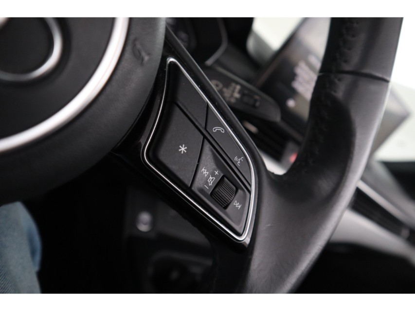 
Audi A5 Cabriolet 40 TFSI Pro Line – vol									