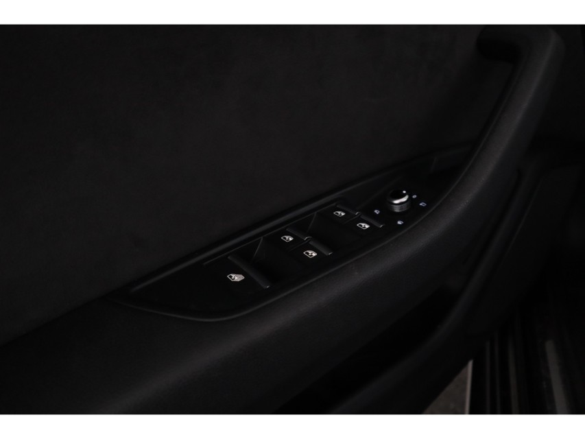 
Audi A5 Cabriolet 40 TFSI Pro Line – vol									