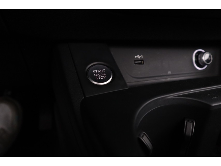 
Audi A5 Cabriolet 40 TFSI Pro Line – vol									