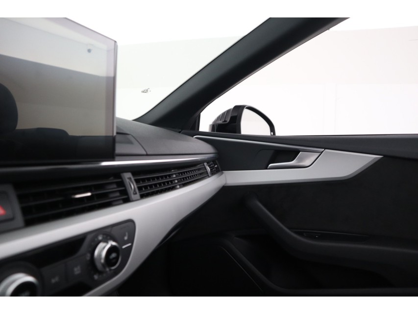 
Audi A5 Cabriolet 40 TFSI Pro Line – vol									