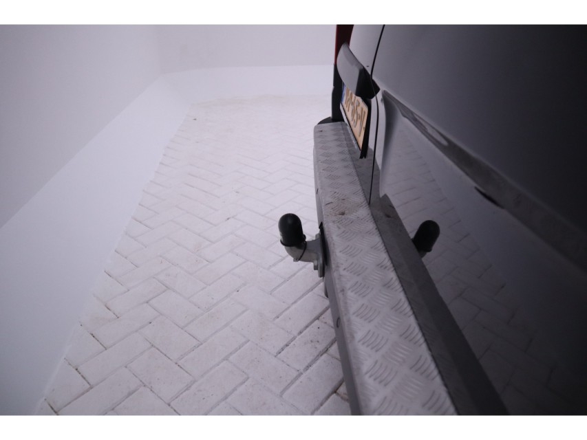 
Renault Trafic 1.6 dCi 95 T29 L2H1 DC Comfort vol									