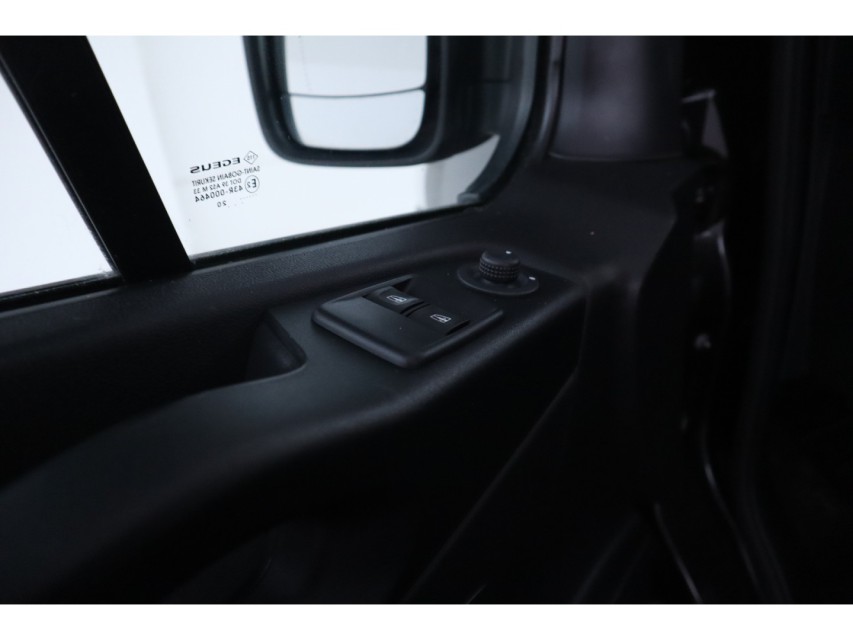 
Renault Trafic 1.6 dCi 95 T29 L2H1 DC Comfort vol									