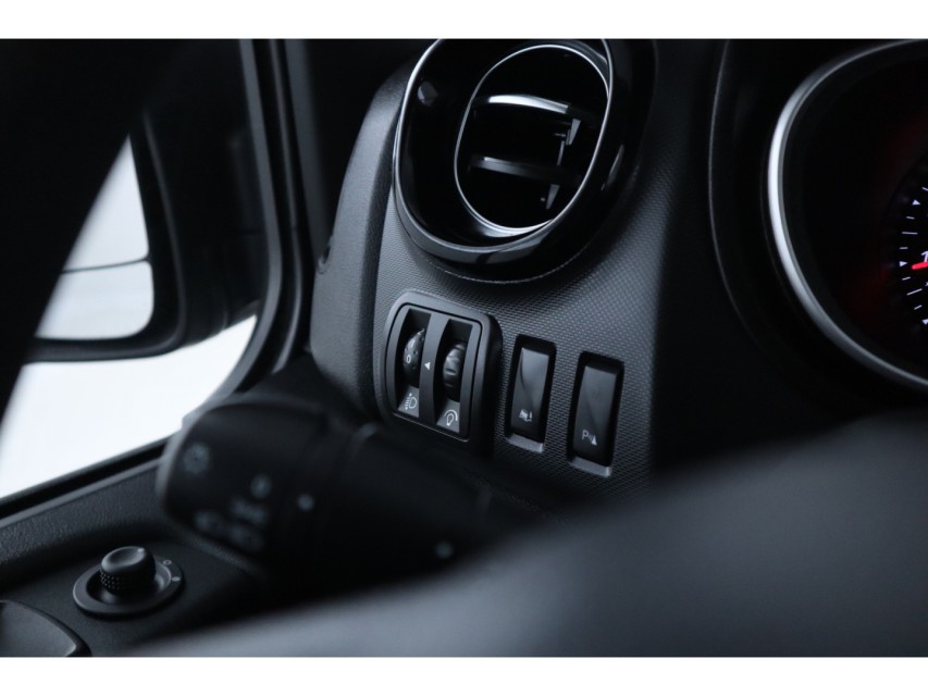 
Renault Trafic 1.6 dCi 95 T29 L2H1 DC Comfort vol									