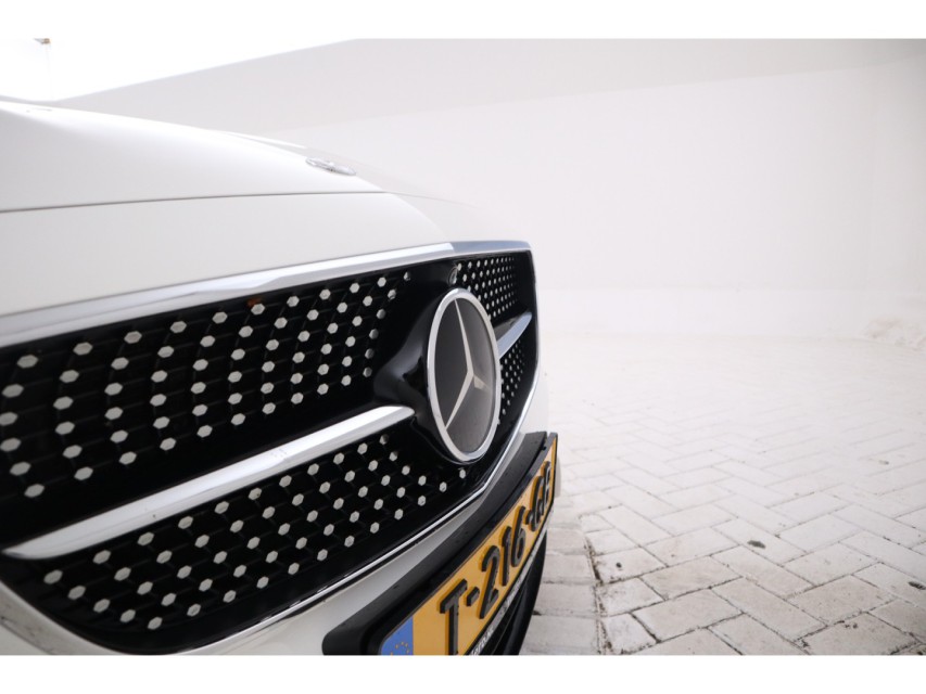 
Mercedes-Benz E-Klasse Estate 53 AMG 4MATIC Premium Plus vol									