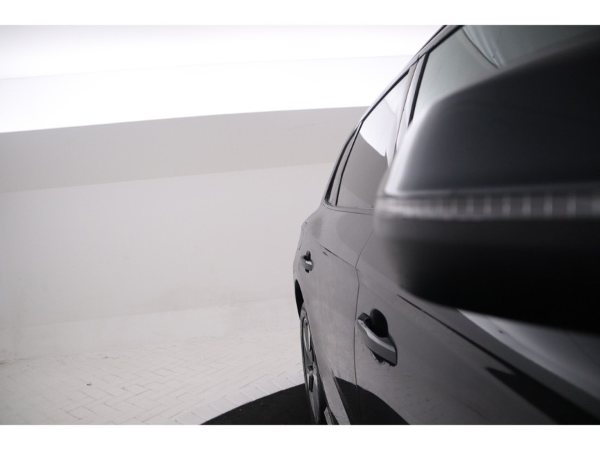 
Audi Q5 50 TFSI e quattro S edition vol									