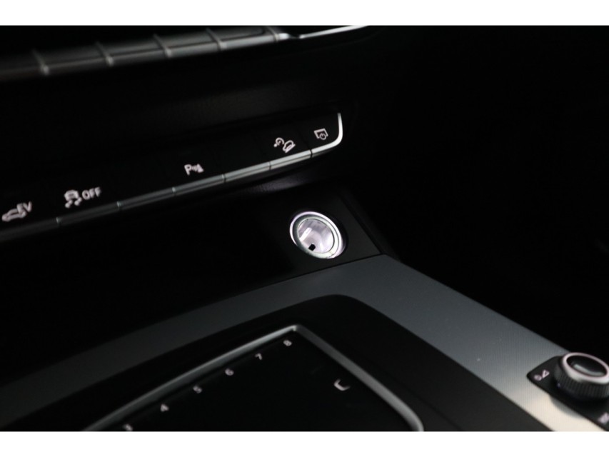 
Audi Q5 50 TFSI e quattro S edition vol									