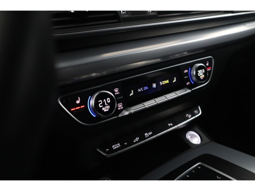 
Audi Q5 50 TFSI e quattro S edition vol									