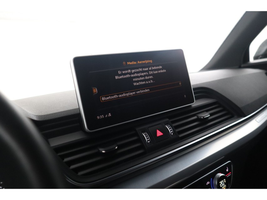 
Audi Q5 50 TFSI e quattro S edition vol									