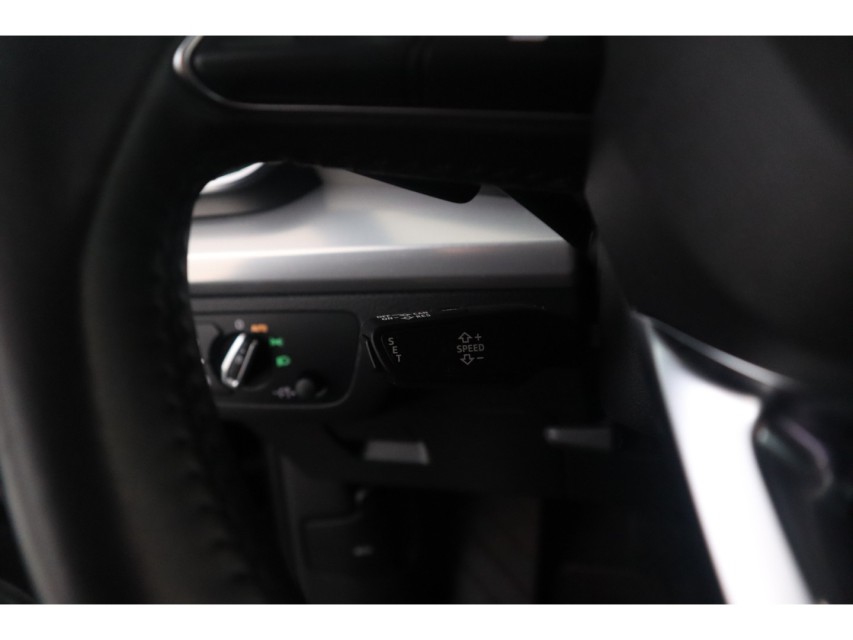 
Audi Q5 50 TFSI e quattro S edition vol									