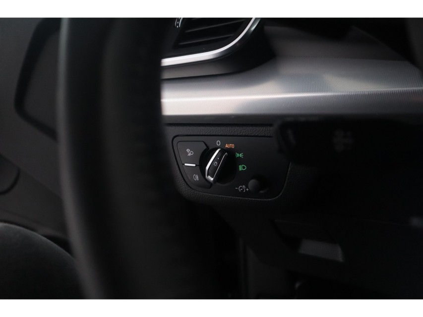 
Audi Q5 50 TFSI e quattro S edition vol									