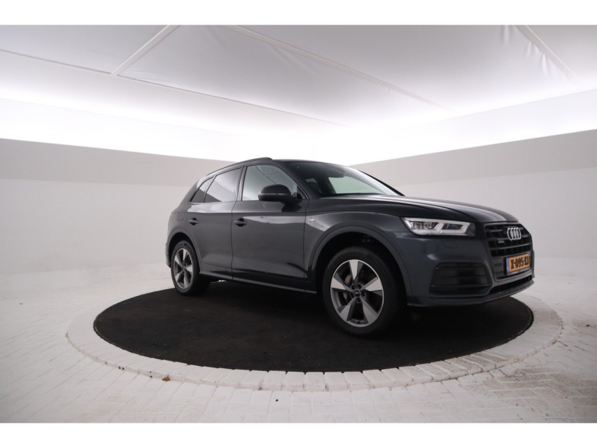 
Audi Q5 50 TFSI e quattro S edition vol									