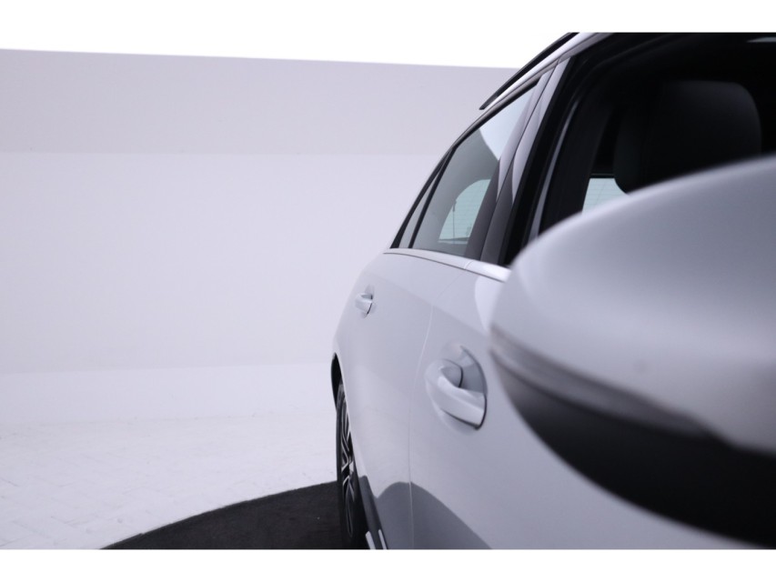 
								Mercedes-Benz A-Klasse 160 Business Solution vol									