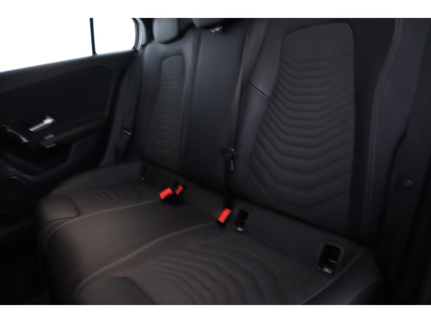 
								Mercedes-Benz A-Klasse 160 Business Solution vol									