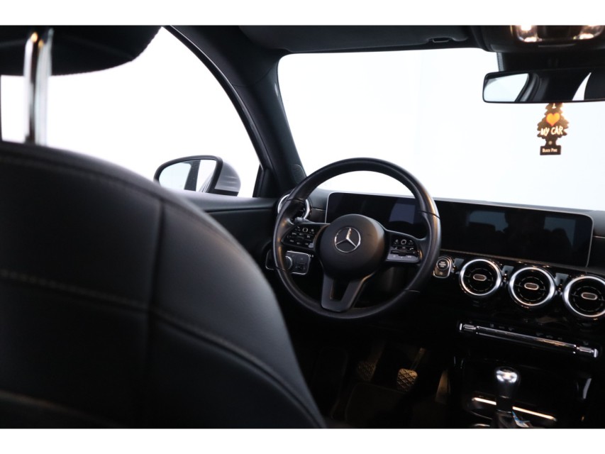 
								Mercedes-Benz A-Klasse 160 Business Solution vol									