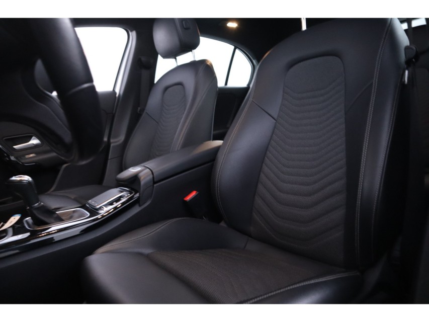 
								Mercedes-Benz A-Klasse 160 Business Solution vol									