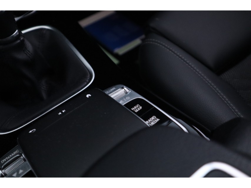 
								Mercedes-Benz A-Klasse 160 Business Solution vol									