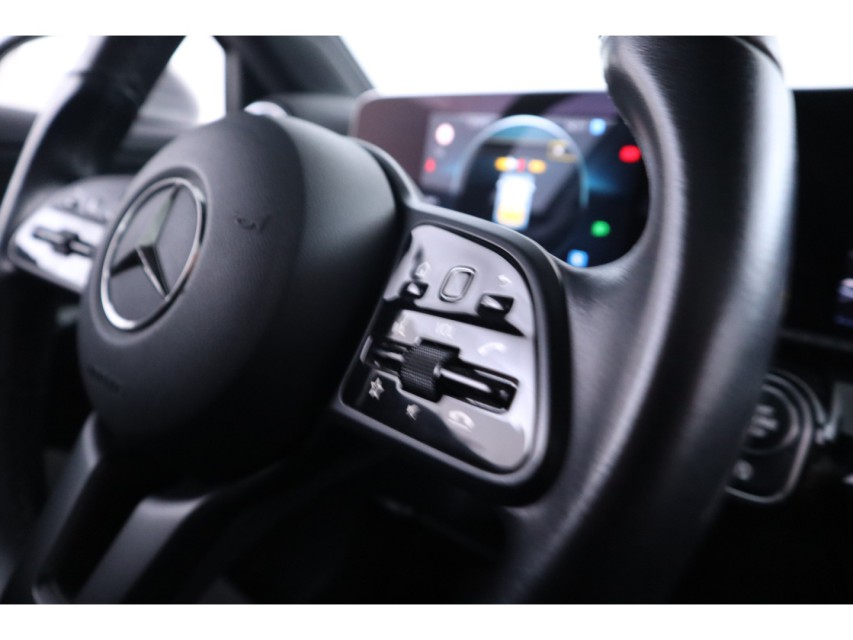 
								Mercedes-Benz A-Klasse 160 Business Solution vol									