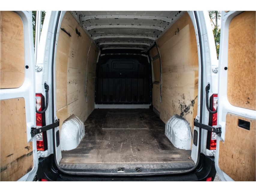 
Renault Master T35 2.3 dCi 150 L3H2 Energy vol									