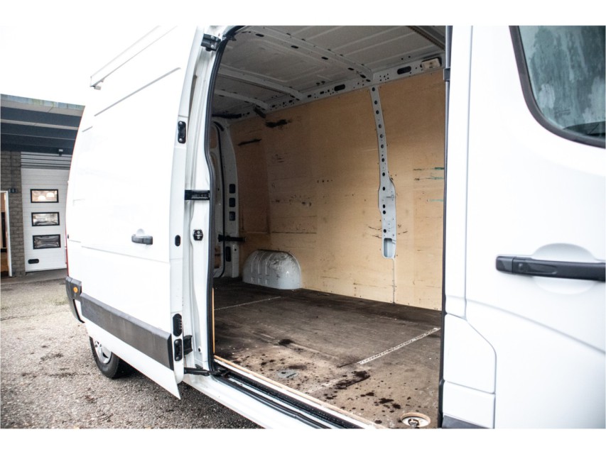 
Renault Master T35 2.3 dCi 150 L3H2 Energy vol									