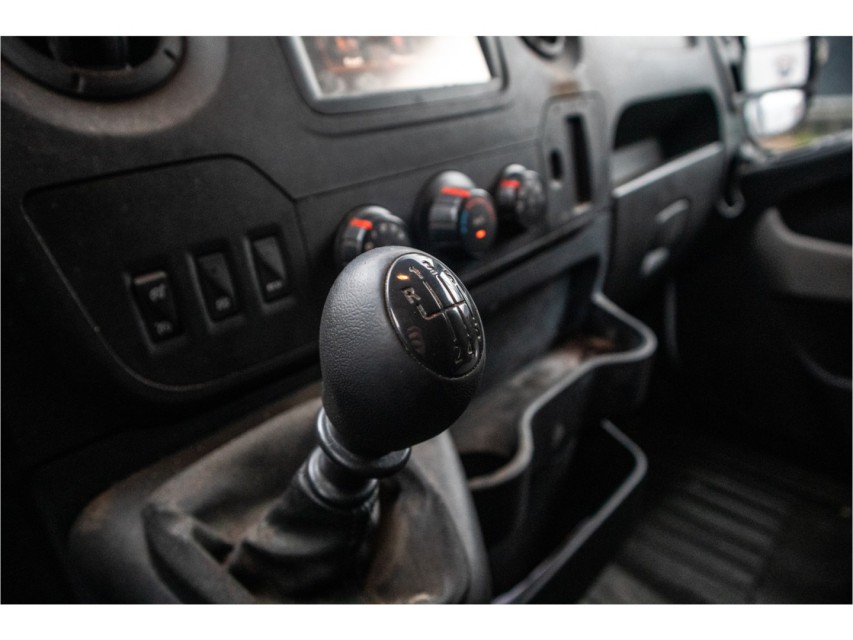 
Renault Master T35 2.3 dCi 150 L3H2 Energy vol									