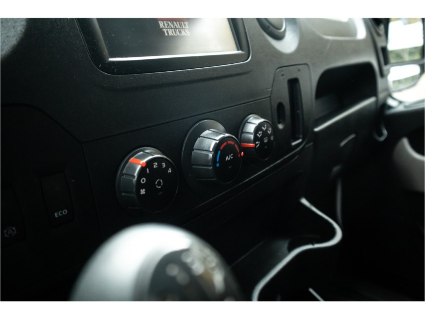 
Renault Master T35 2.3 dCi 150 L3H2 Energy vol									