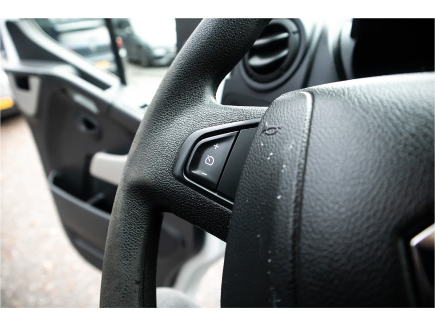 
Renault Master T35 2.3 dCi 150 L3H2 Energy vol									