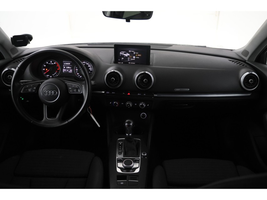 
								Audi A3 Sportback 1.0 TFSI Design Pro Line Plus vol									