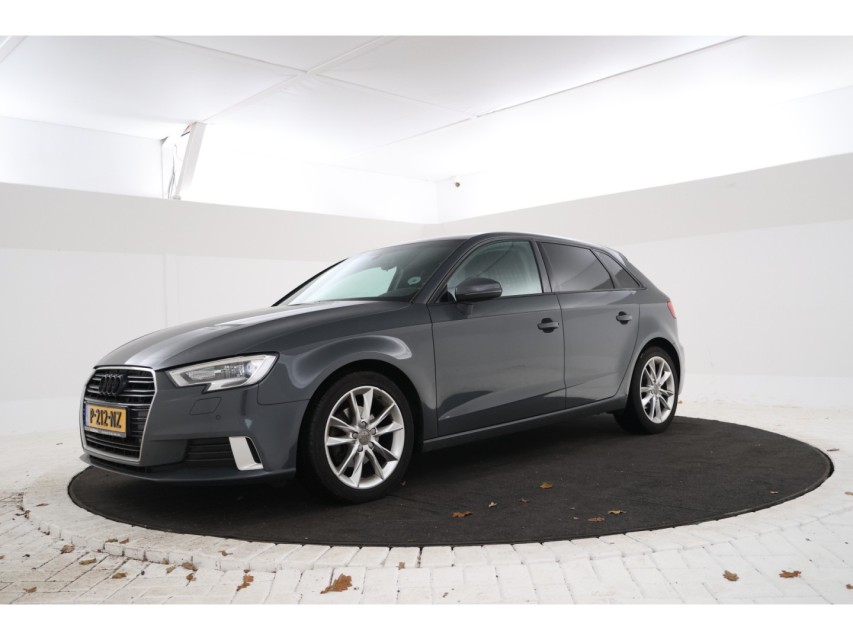 
								Audi A3 Sportback 1.0 TFSI Design Pro Line Plus vol									