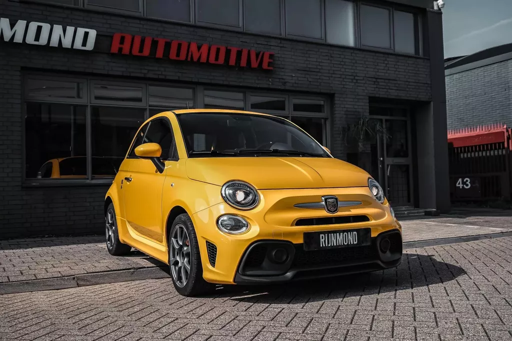 
								Abarth 595 1.4 T-Jet Abarth 595 vol									