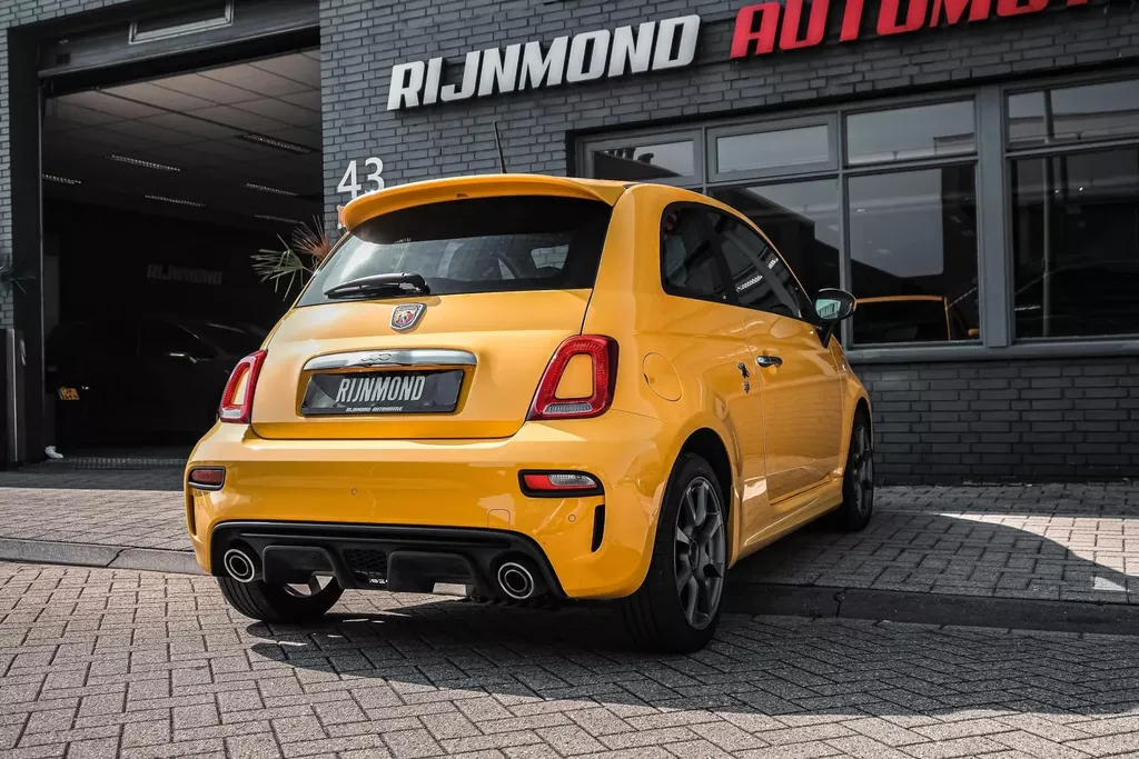 
								Abarth 595 1.4 T-Jet Abarth 595 vol									