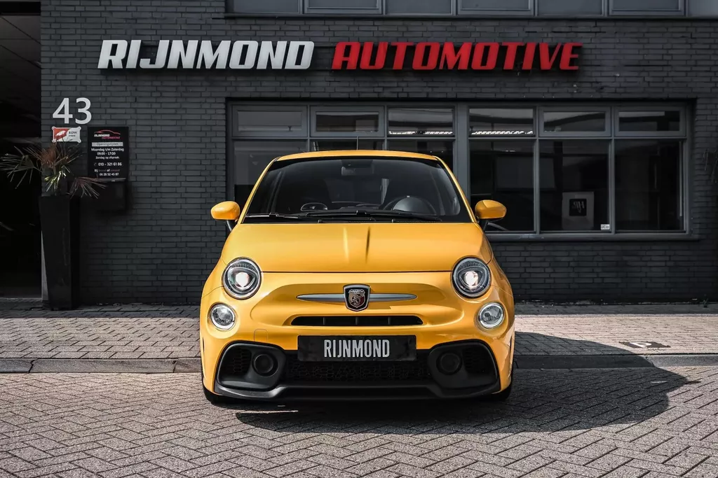 
								Abarth 595 1.4 T-Jet Abarth 595 vol									