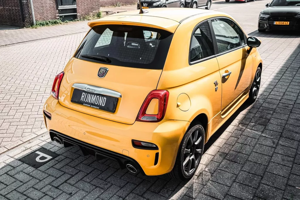 
								Abarth 595 1.4 T-Jet Abarth 595 vol									