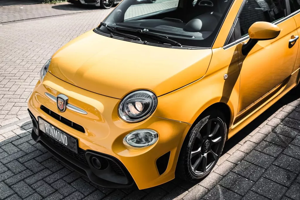 
								Abarth 595 1.4 T-Jet Abarth 595 vol									