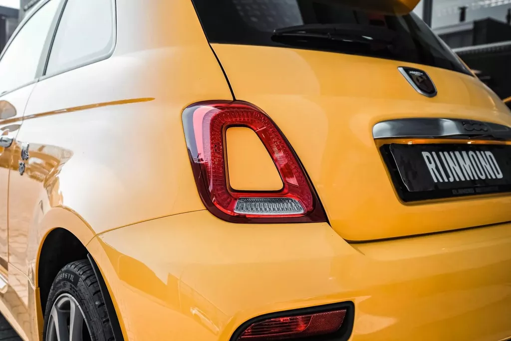 
								Abarth 595 1.4 T-Jet Abarth 595 vol									