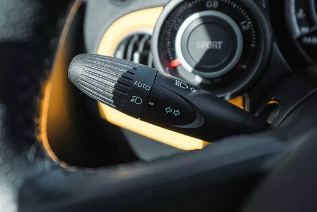 
								Abarth 595 1.4 T-Jet Abarth 595 vol									