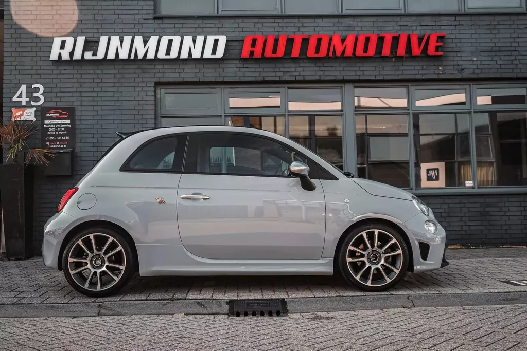 
								Abarth 595C Cabrio1.4 T-Jet Abarth Turismo vol									