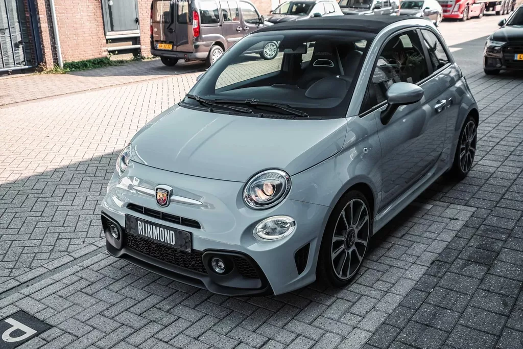 
								Abarth 595C Cabrio1.4 T-Jet Abarth Turismo vol									