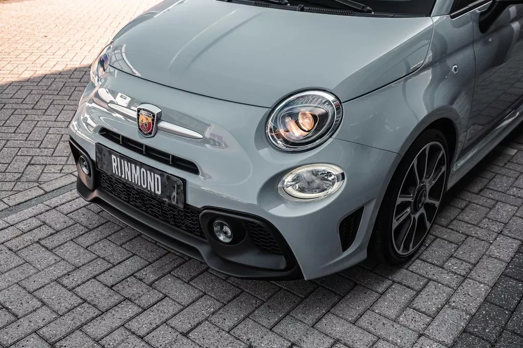 
								Abarth 595C Cabrio1.4 T-Jet Abarth Turismo vol									
