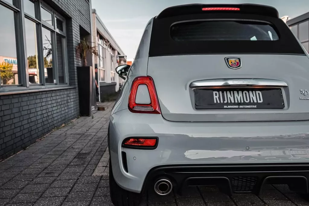 
								Abarth 595C Cabrio1.4 T-Jet Abarth Turismo vol									