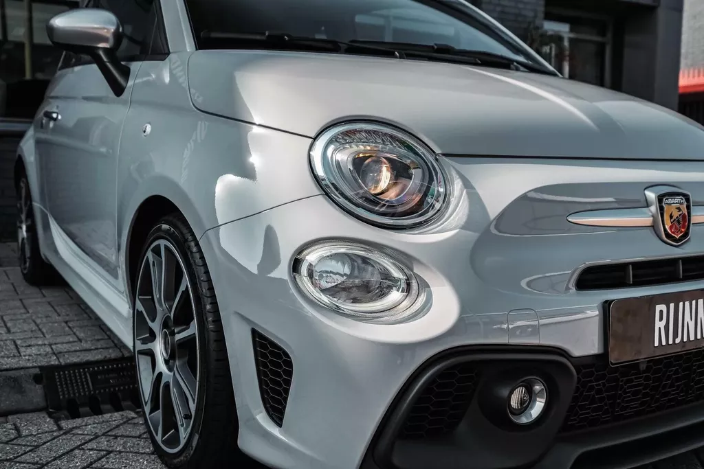 
								Abarth 595C Cabrio1.4 T-Jet Abarth Turismo vol									