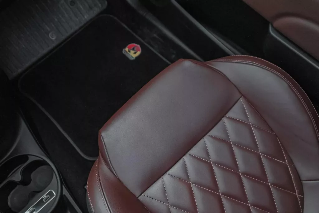 
								Abarth 595C Cabrio1.4 T-Jet Abarth Turismo vol									