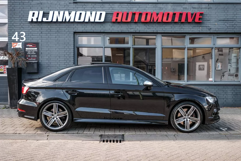 
								Audi S3 Limousine 2.0 TFSI S3 quattro Pro Line Plus Alarm Klasse 3|Pano|Acc|Keyless|Lane-Assist|Camera|Navi| vol									