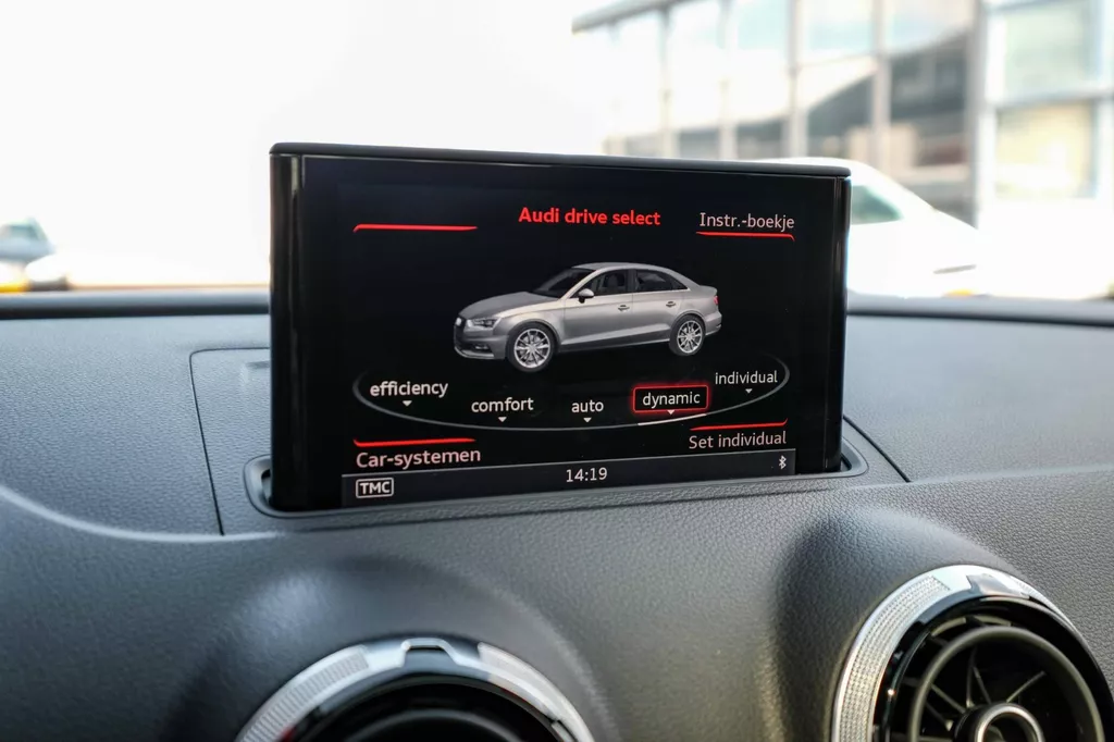 
								Audi S3 Limousine 2.0 TFSI S3 quattro Pro Line Plus Alarm Klasse 3|Pano|Acc|Keyless|Lane-Assist|Camera|Navi| vol									